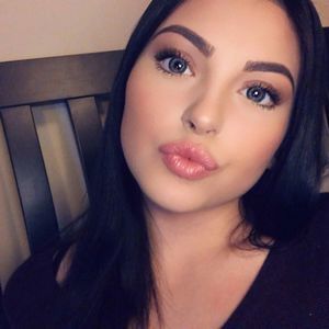 Meet your Posher, Rebekah